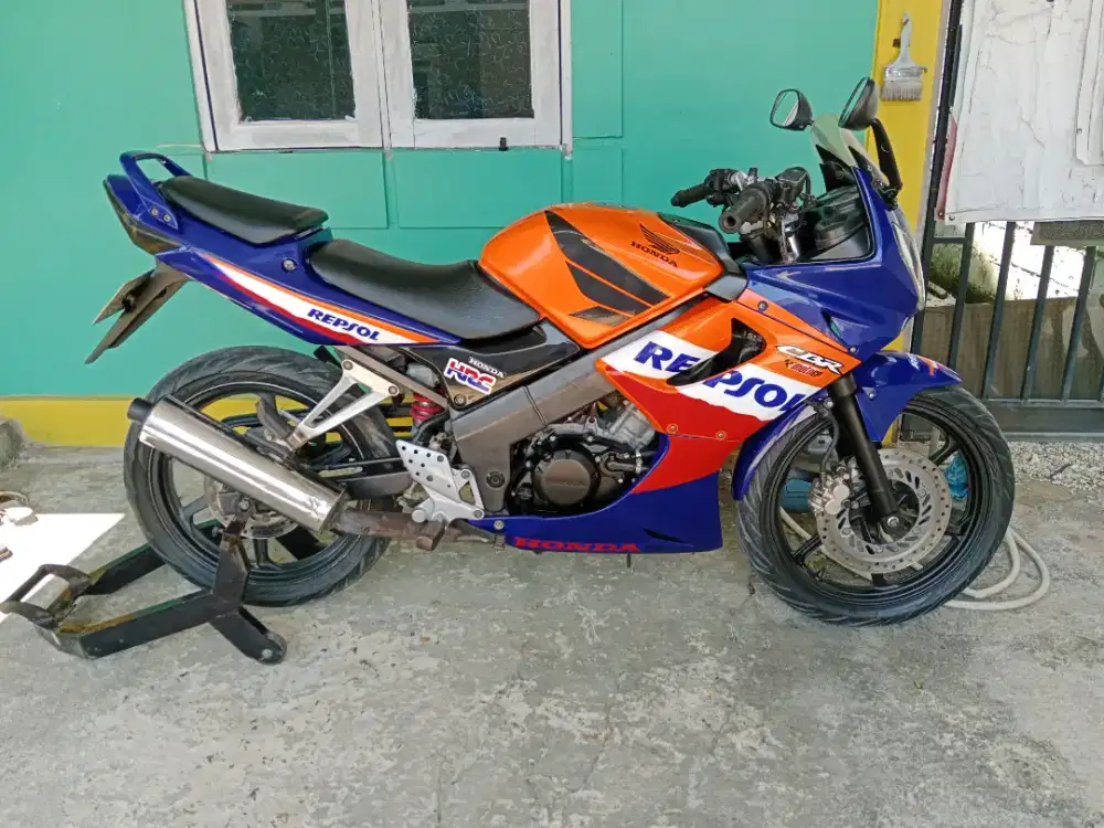 Jual HONDA CBR 150 old thailand CBU