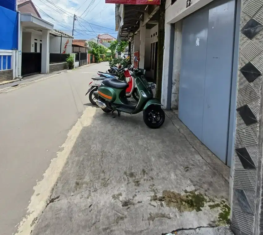 DIJUAL RUMAH CIKUTRA