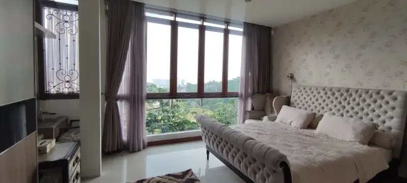Dijual Rumah atau Villa Sejuk dan Asri di Cipaku Setiabudi