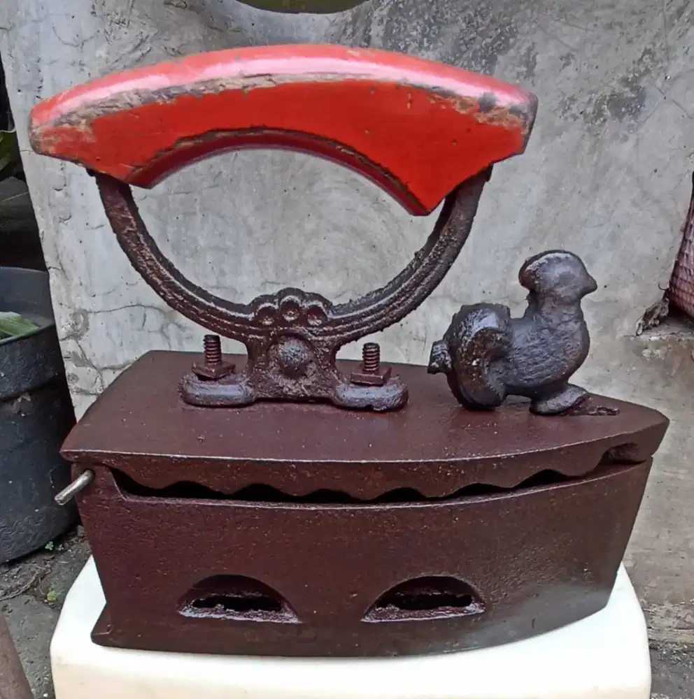 Setrika Jadul Antik Klasik Ayam Jago