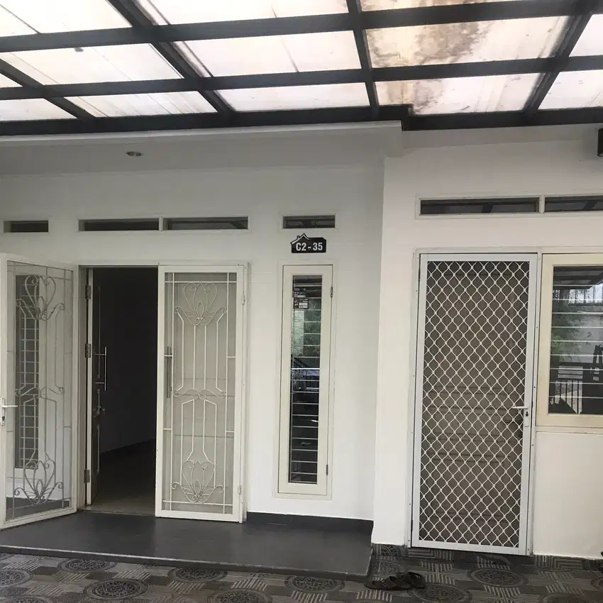 Rumah cantik, siap huni, kompleks, sec 24 jam