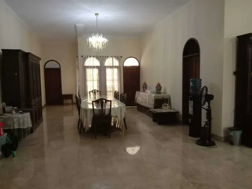 Dijual Cepat Rumah SHM Harga NJOP Bisa di Nego di Setiabudi