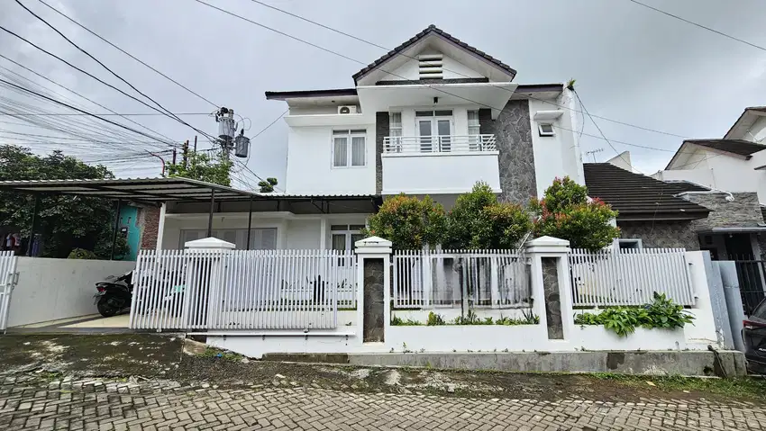 Dijual Rumah Bagus 2 Lantai di Bulusan Tembalang Dekat Undip Tembalang