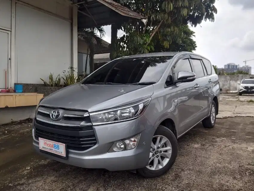 Toyota Kijang Innova  2.0 V Bensin-AT 2016 Silver