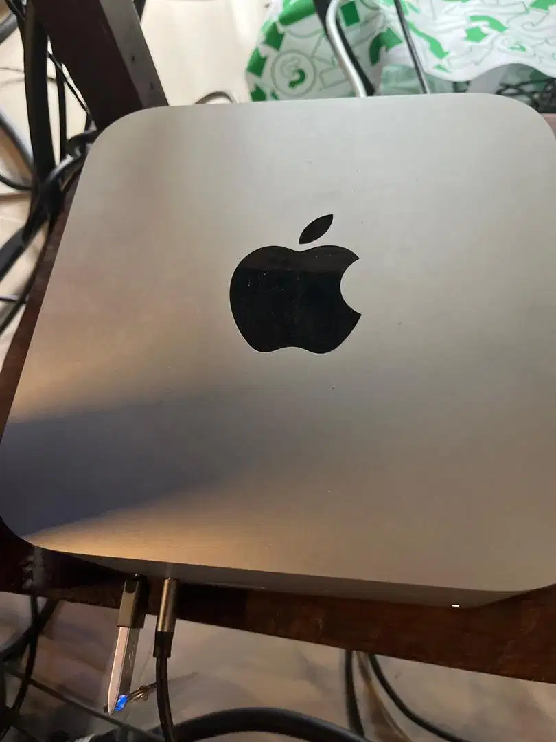 Mac Studio M1 Max 32GB/512GB, mulus bgt like new, lengkap dengan box