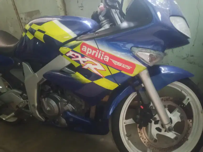 Suzuki FXR 150 Build Up Thailand 2001