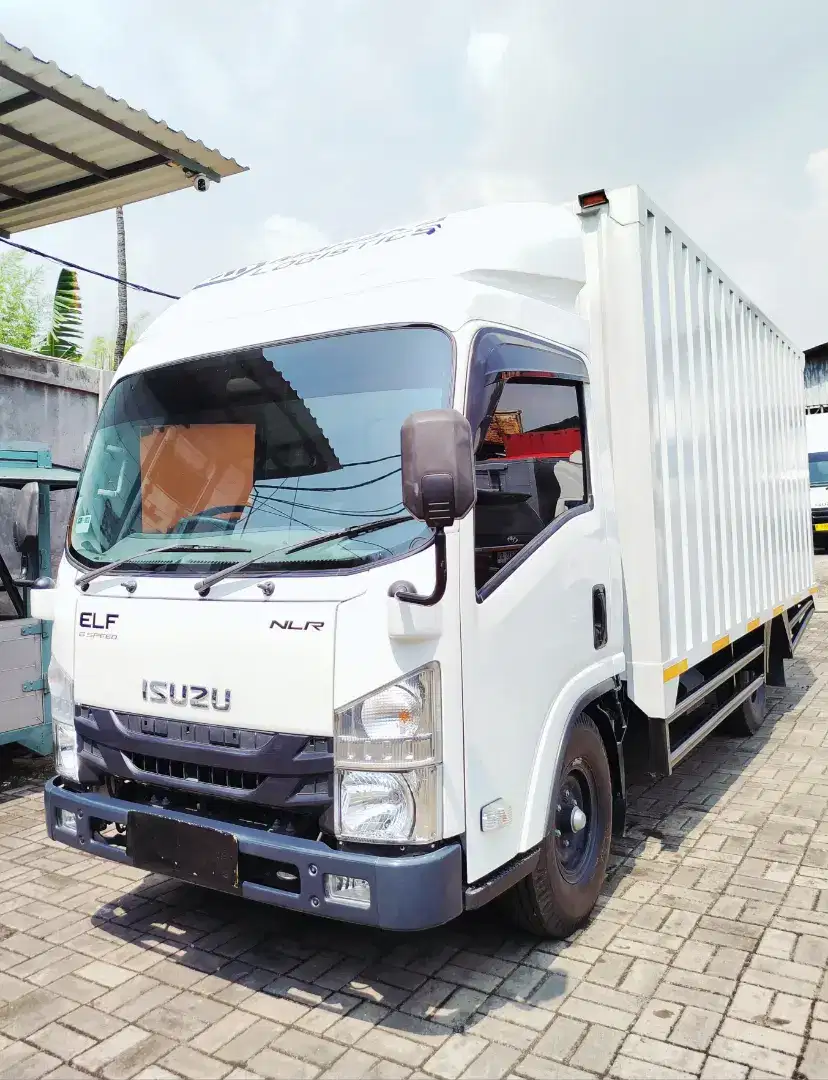 ISUZU ELF GIGA 4 BAN CDE SUPER LONG BOX ISTIMEWA KM 2876 SAJA CANTER