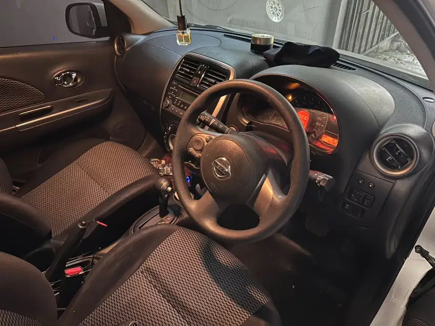 Nissan March 2013 Bensin