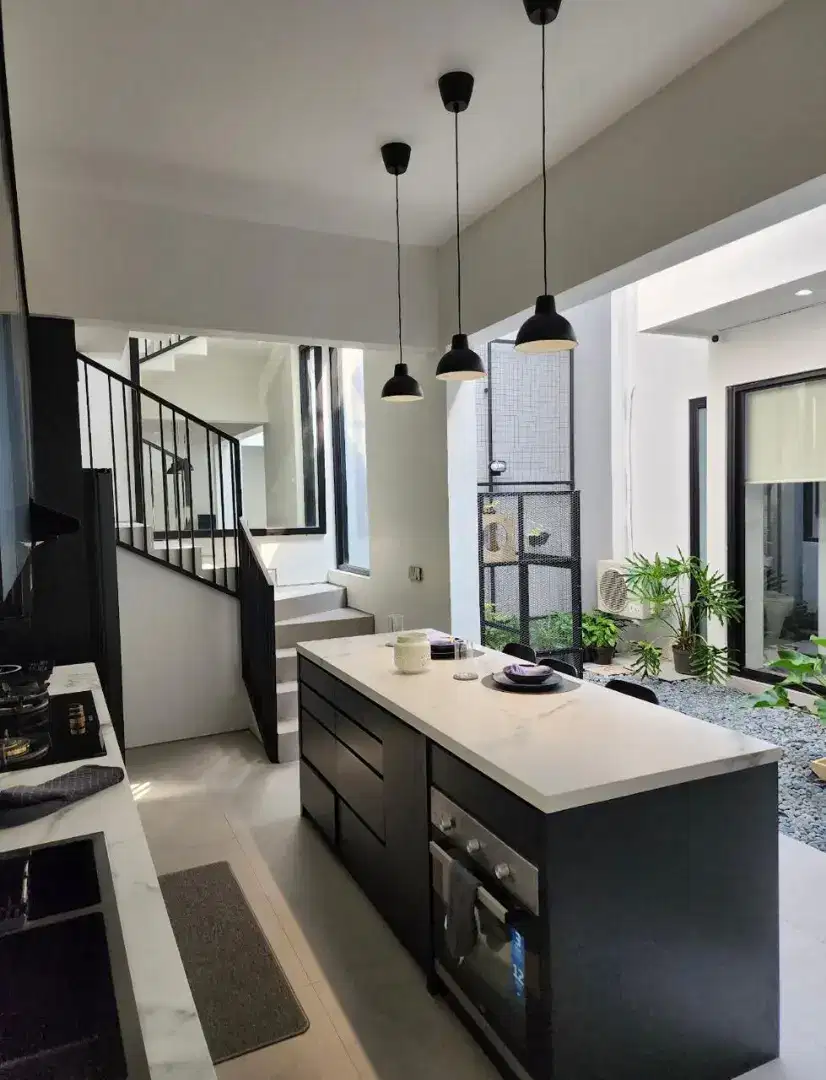 Dijual rumah 2.5 lantai di margasatwa raya cilandak siap huni