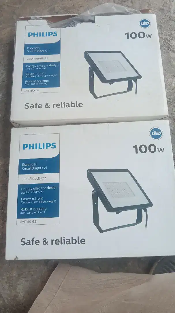 Lampu Philips 100 what