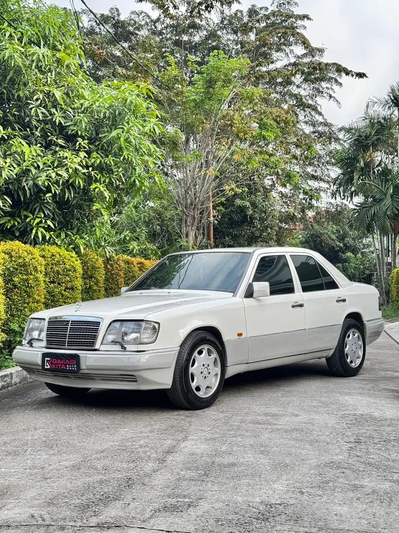Mercedes Benz E320 W124 Matic Masterpiece1995