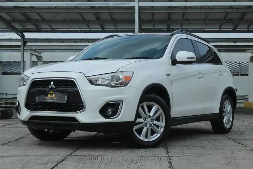 Mitsubishi Outlander 2.0  PX Sport AT Matic Panoramic 2017 NIK 2016