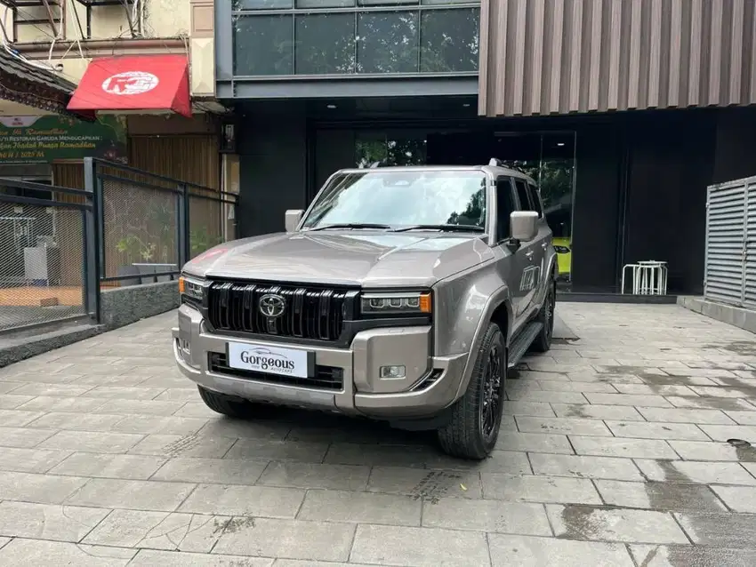 Toyota Land Cruiser Prado Kakadu NIK 2025
