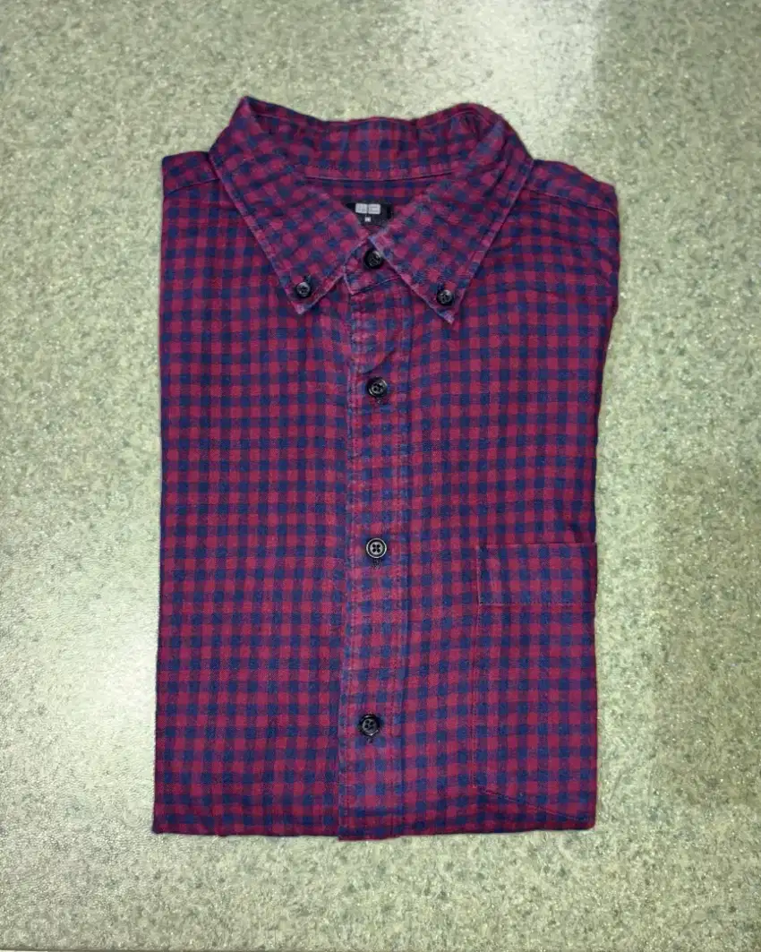 Kemeja flanel uniqlo kotak-kotak