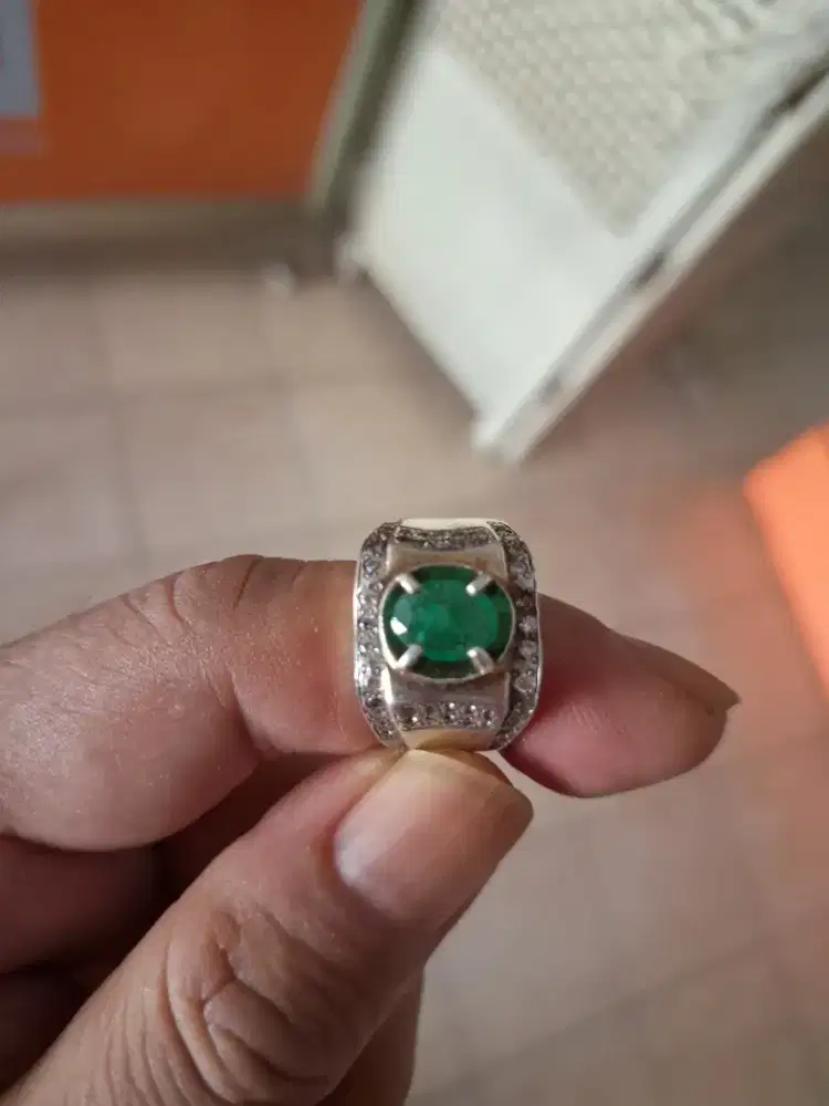 Cincin zamrud 1.6crat warna bagus