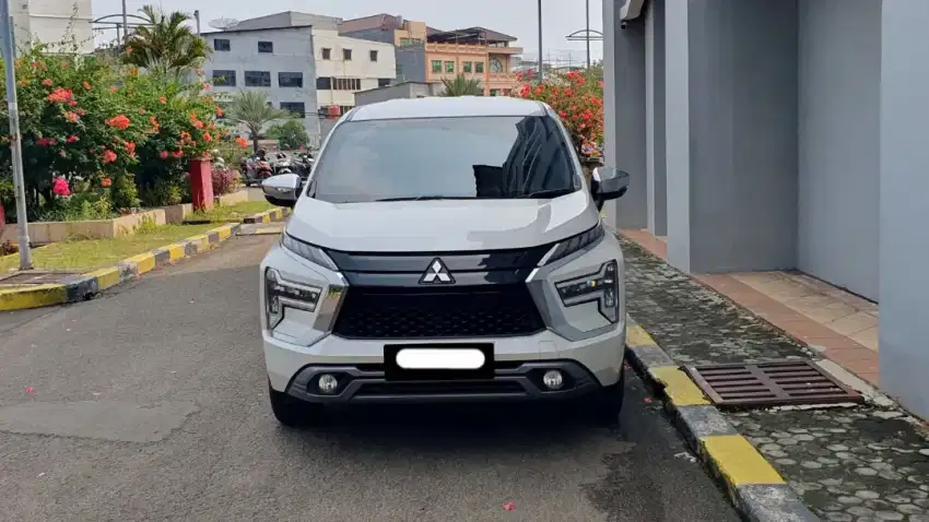 Km 26 ribu mitsubishi xpander ultimate 2023 putih pajak panjang