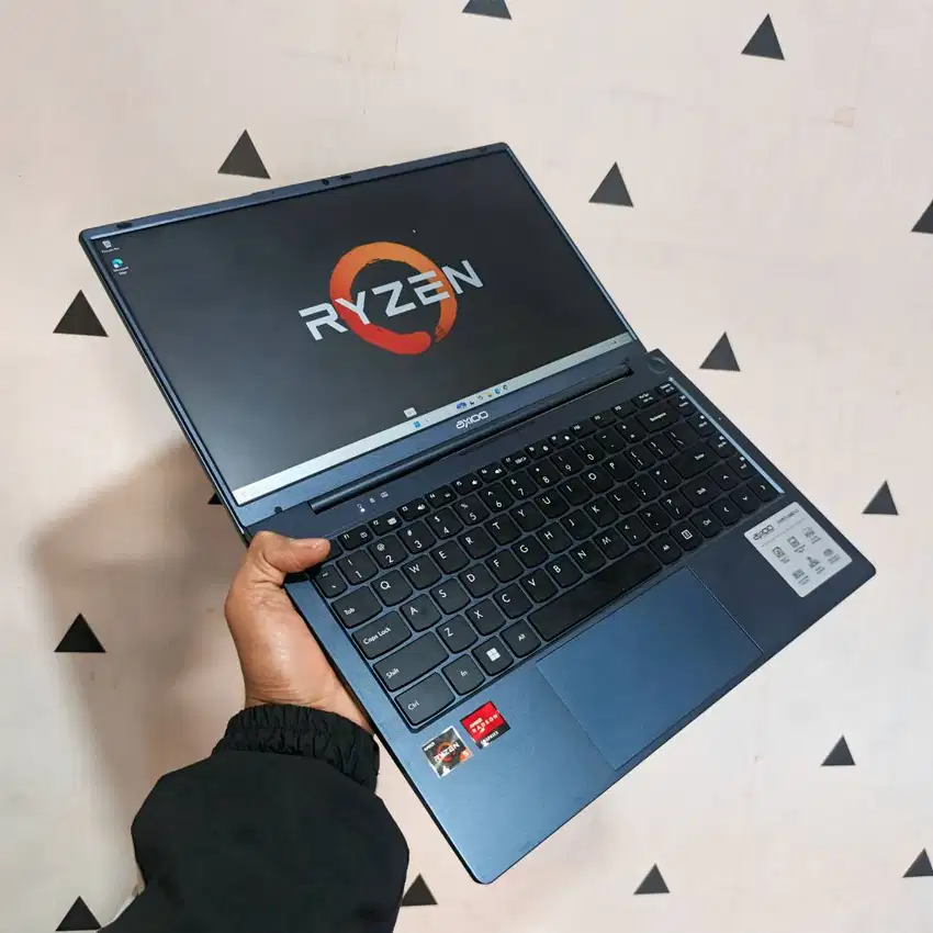 Laptop axioo Hype 5 AMD X3 Mulus Like New