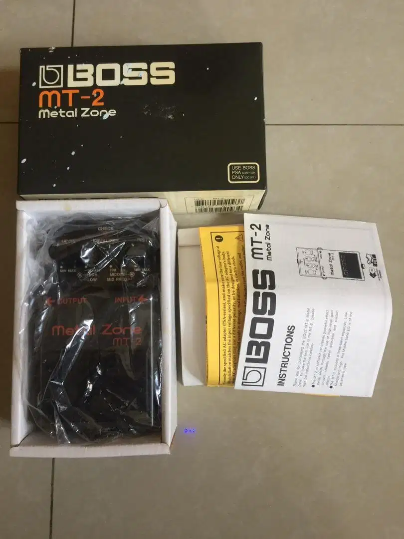 BOSS MT2 & Behringer VD400 efek gitar