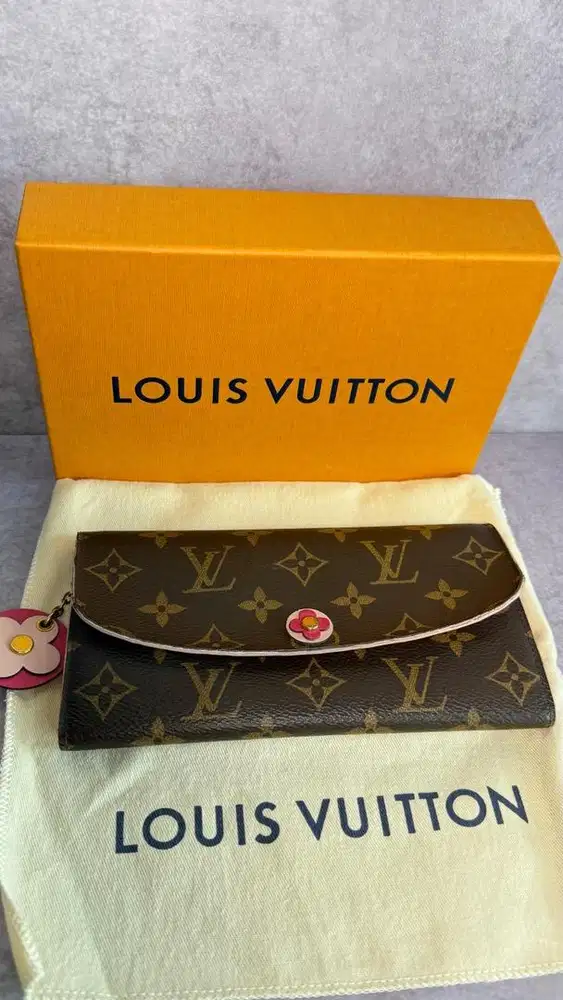 Dompet Louis Vuitton (LV) Emilie Monogram Flower