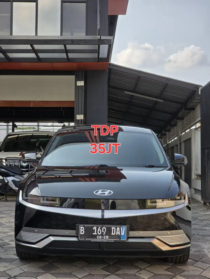 Hyundai Ioniq 5 Signature Long Matic Tahun 2023 Kondisi Mulus Terawat
