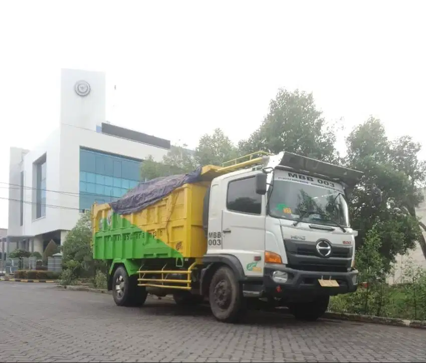HINO FG8JJ1D-BGJ (4X2)