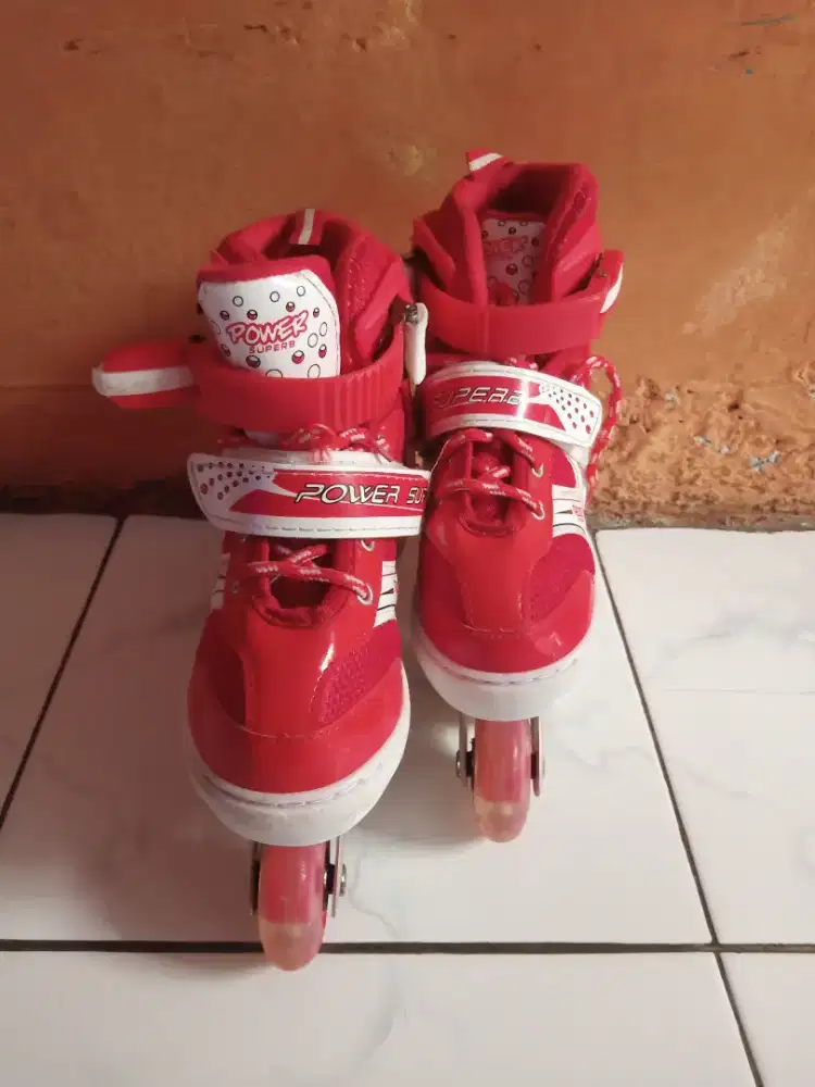 Sepatu roda power