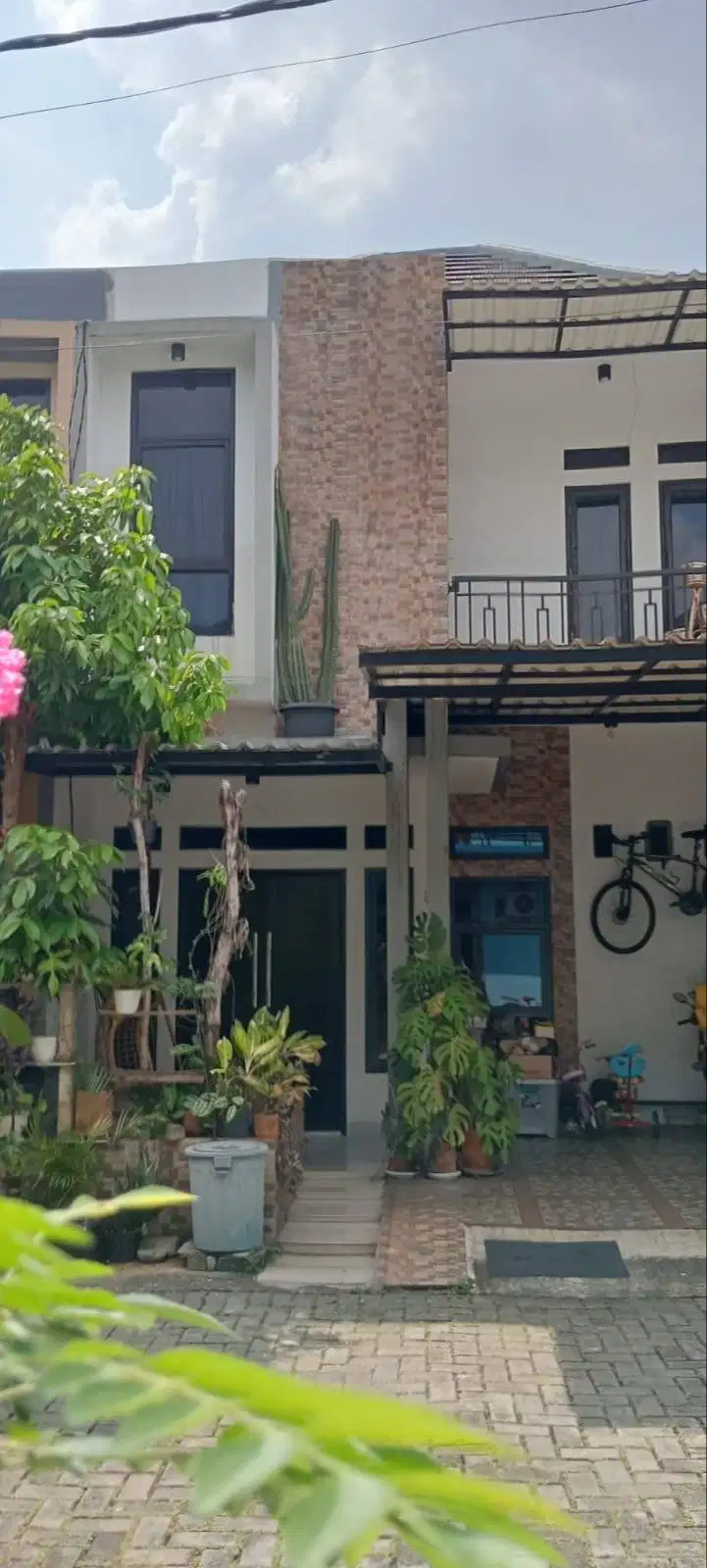 Dijual Rumah Pelangi Village 2,Bintara Jaya Bekasi Barat