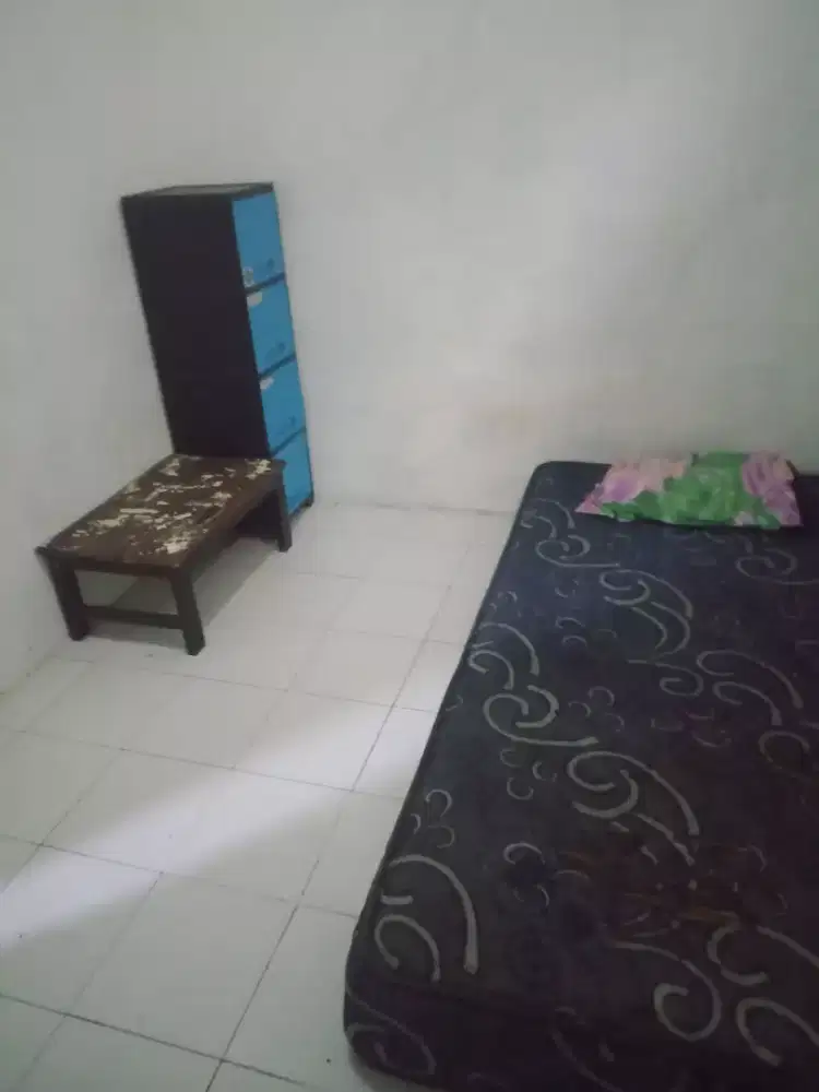 Terima kos untuk laki laki, bekerja or kuliah