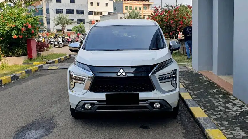 [ LOW KM ] Mitsubishi Xpander Ultimate 1.5 AT Putih 2021/2022