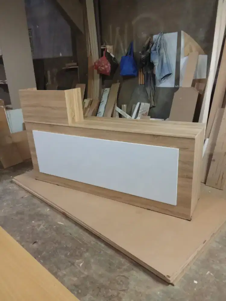 MEJA KASIR RESEPSIONIS MEJA KLINIK MEJA TALLER BANK