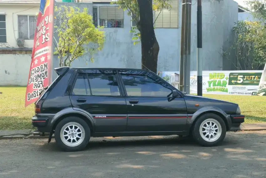 Toyota Starlet Kotak
