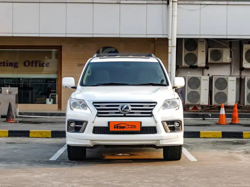 LEXUS LX570 (F Sport ) 2011