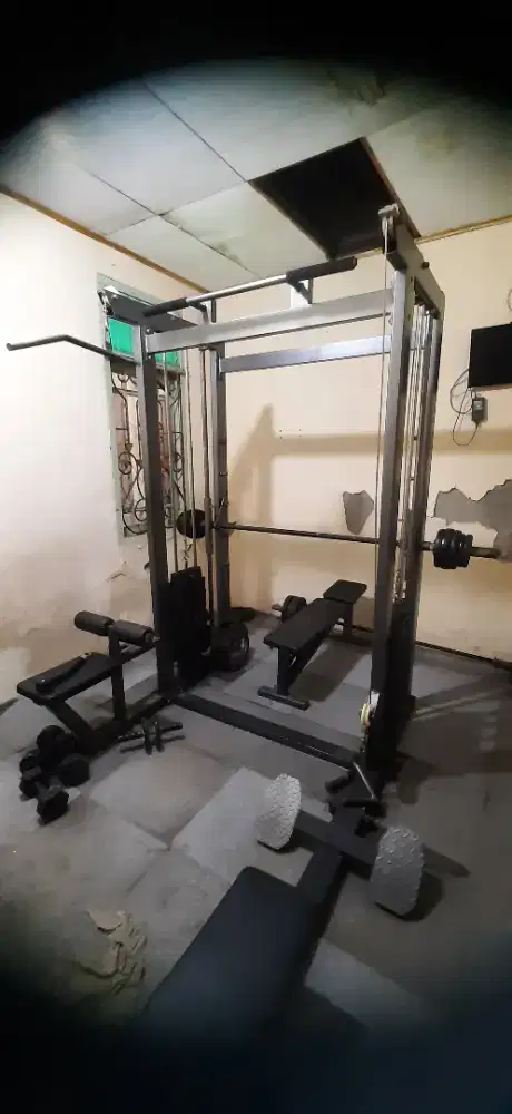 Alat gym serbaguna