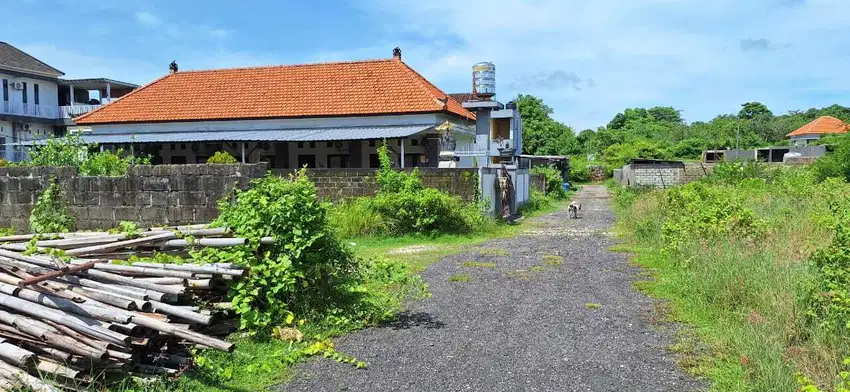 Tanah dekat Puja Mandala dan Siligita Nusa Dua Bali