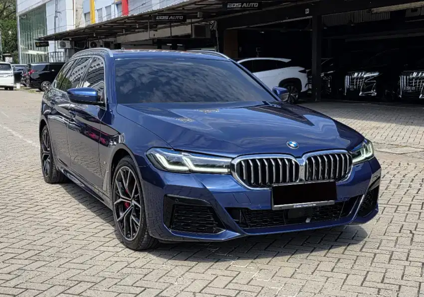 BMW 530i TOURING M SPORT 2025 KM 4000RB PERAK BIRU LIKE NEW
