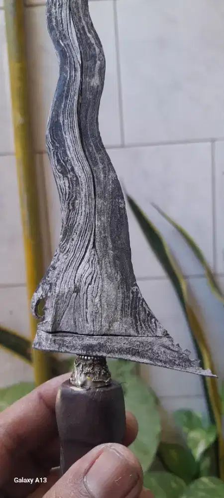 Keris luk 13 korowelang