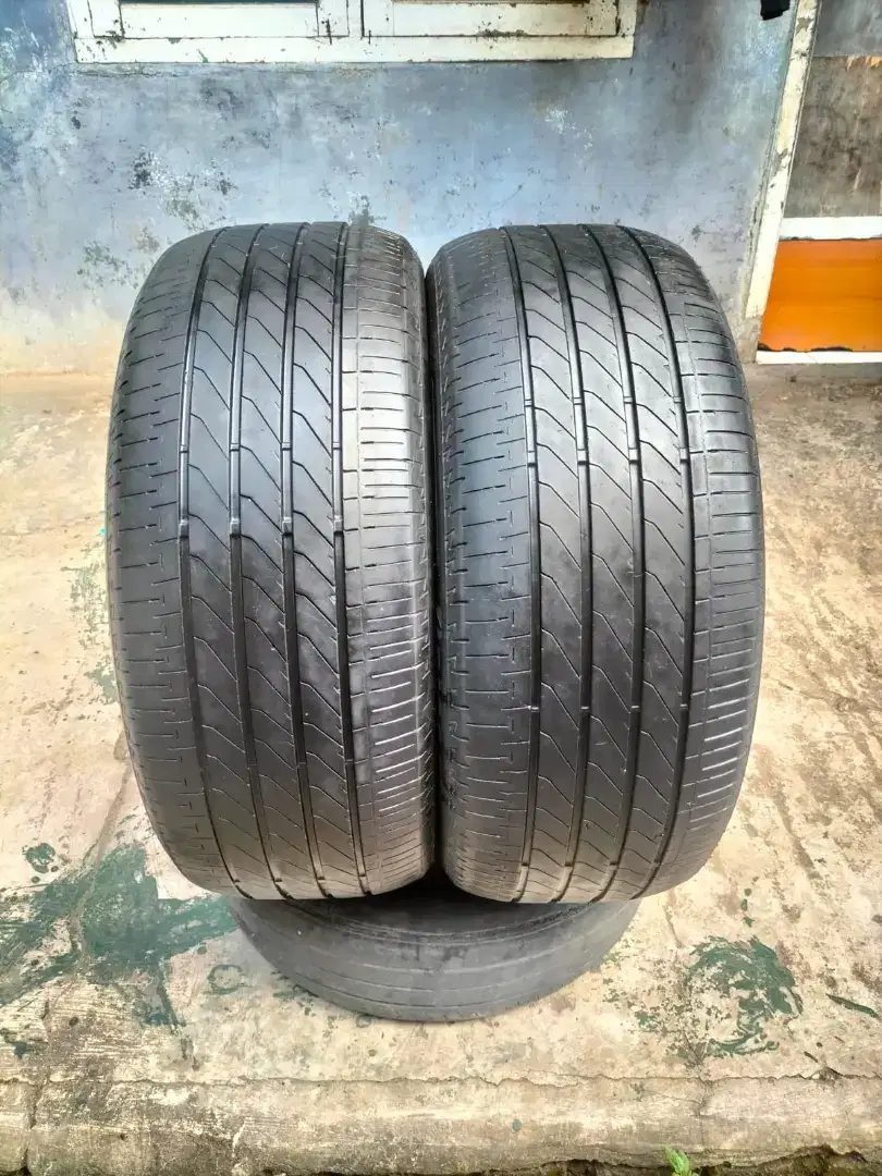 BAN 235/50 R18 BRIDGESTONE TURANZA T005A