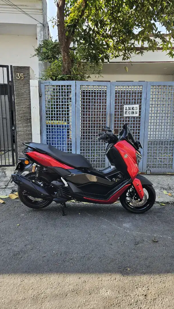 NMAX Neo S  connected keyless 2024