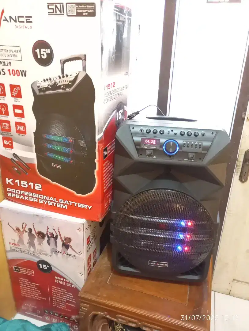 Speaker karoeke Advance K1512. Free 2 mic
