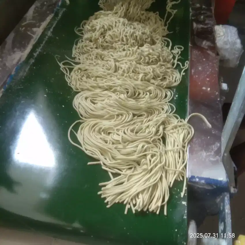 mie hijau tepung hikari