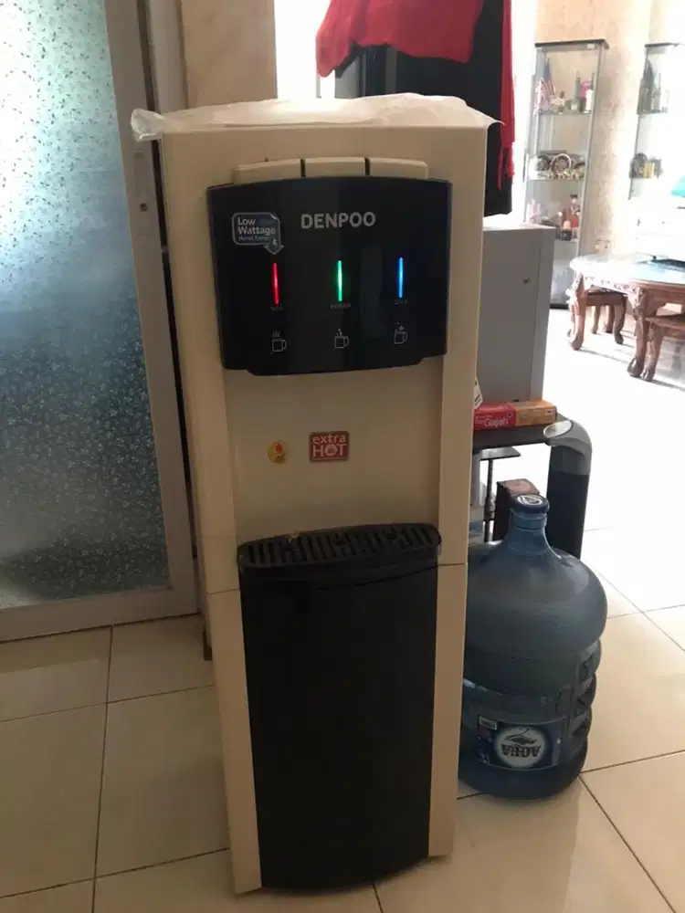 Dispenser Denpoo panas dingin