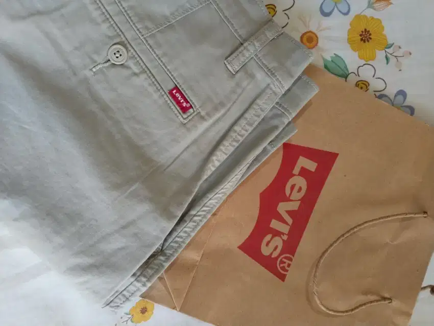 Levis original celana pendek