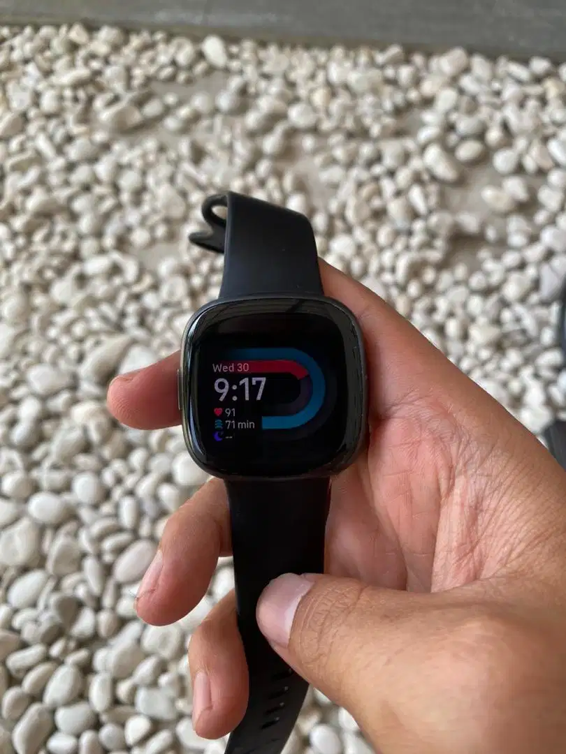 Fitbit Versa 4 Original 100%