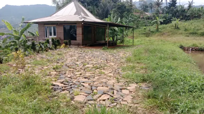 Di jual tanah udah ada rumah tunggu luas 4000 surat shm 800jta