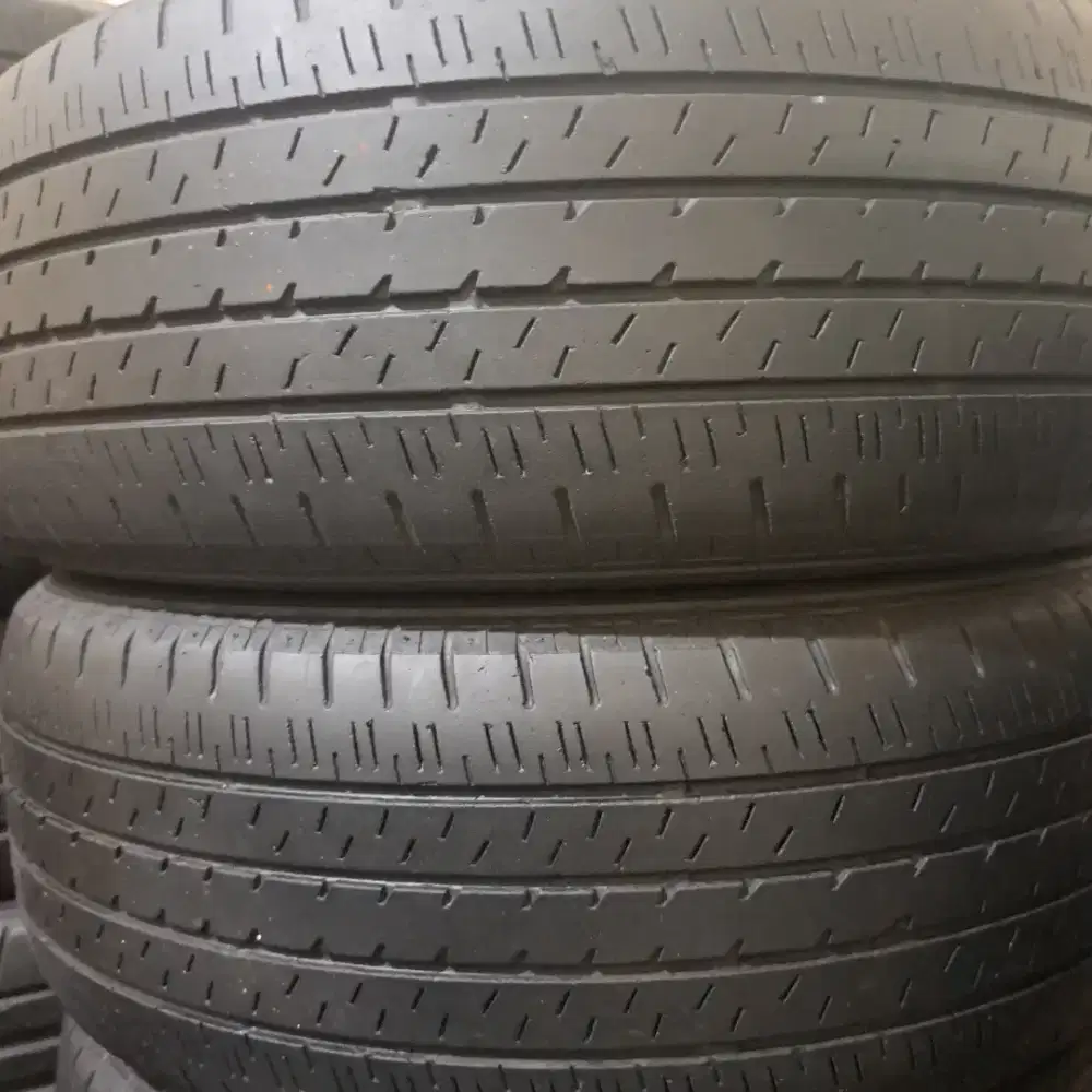 Ban mobil hrv juke innova teana 215 55 17 bridgestone turanza ring 17