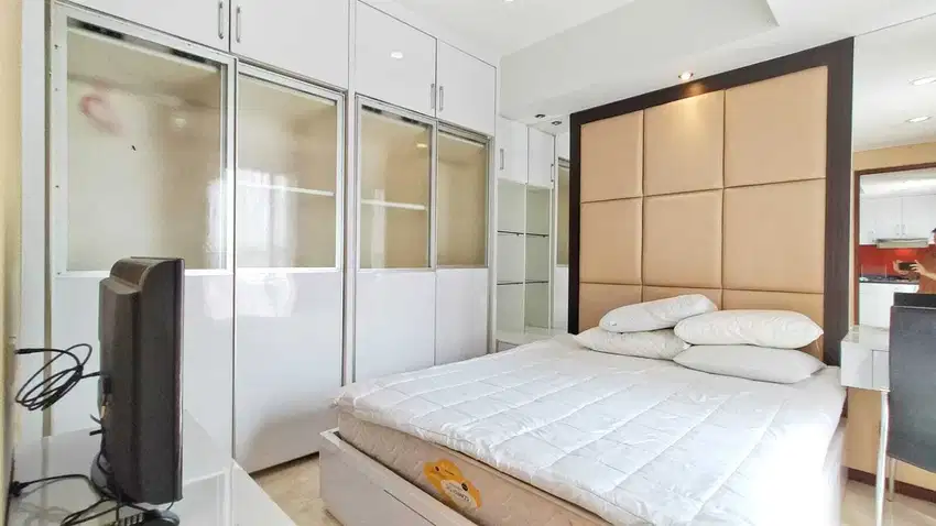 Disewakan Bulanan 2BR FF Cakep Apt Royal Mediterania Garden