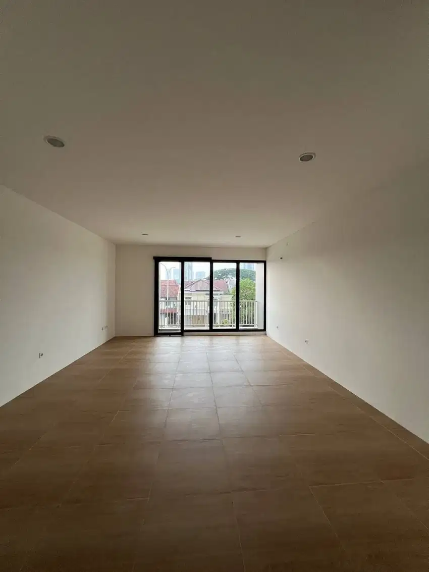 DISEWAKAN RUKO WATERFRONT Lippo Cikarang
