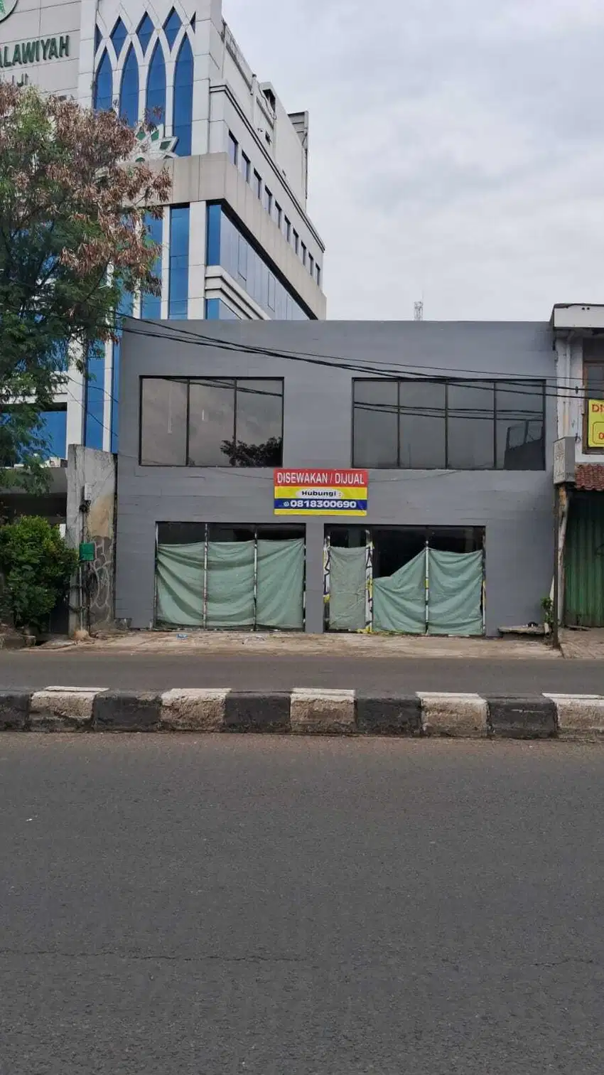 Disewakan Ruang Usaha 2 lantai strategis di pinggir jl TB Simatupang