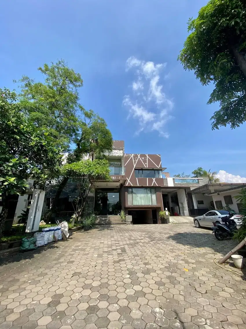 Dijual Murah, Gudang & Office Depan Exit Toll di Karanglo, Malang