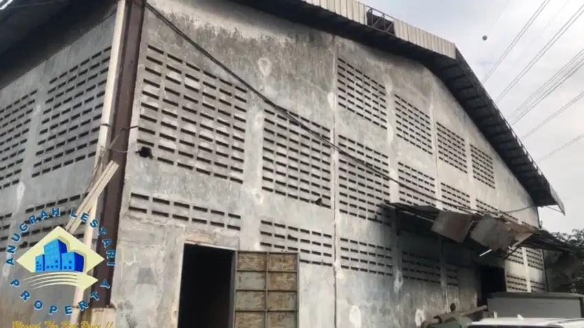 GUDANG MURAH LT 4000m LB 2000m SHM AKSES KONTAINER PANONGAN TANGERANG